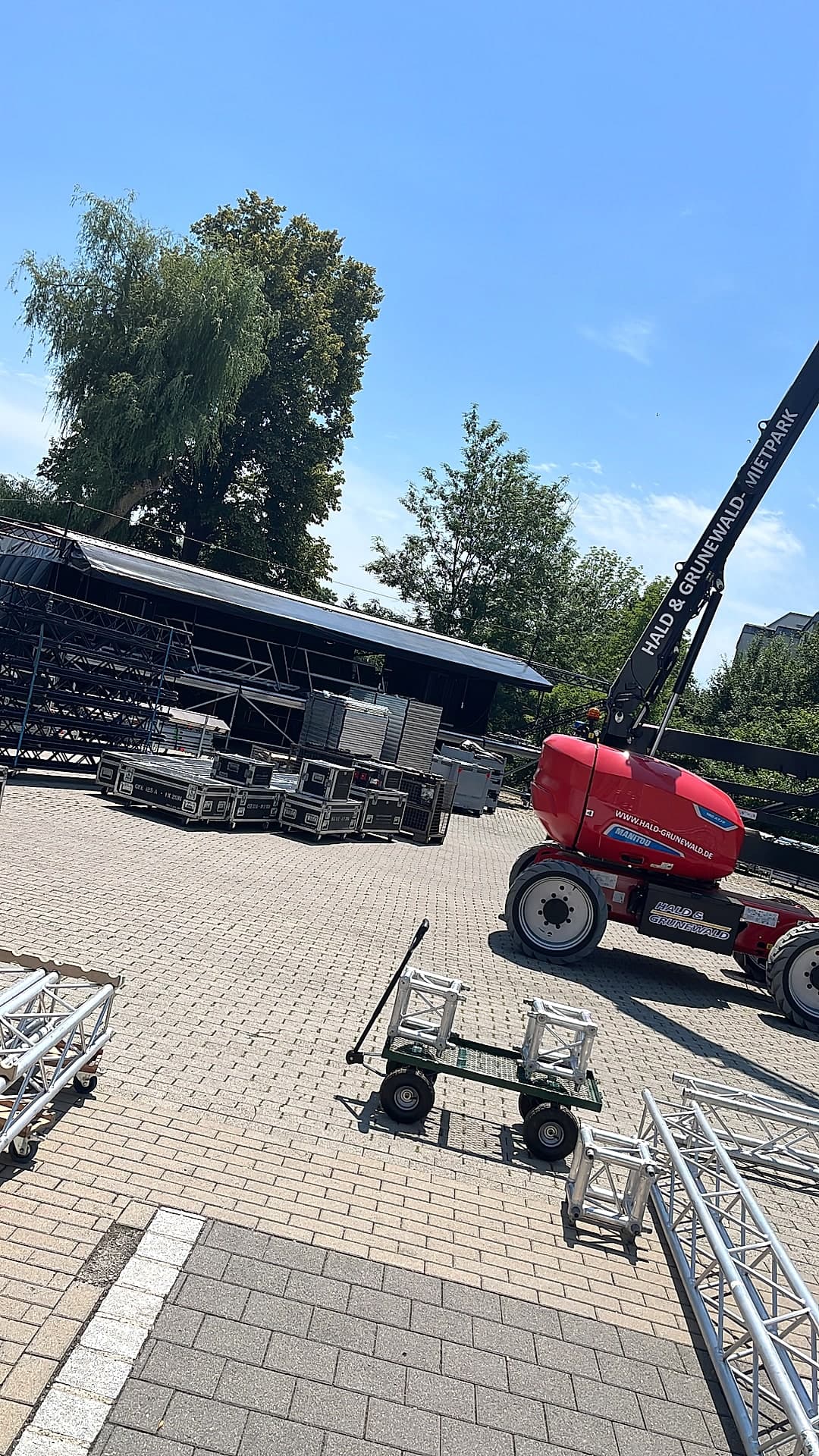 Bühnenbau, Rigging & Logistik